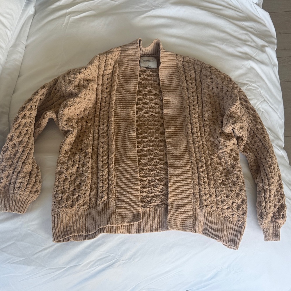 Abercrombie & Fitch Tan Cable Knit Cardigan
